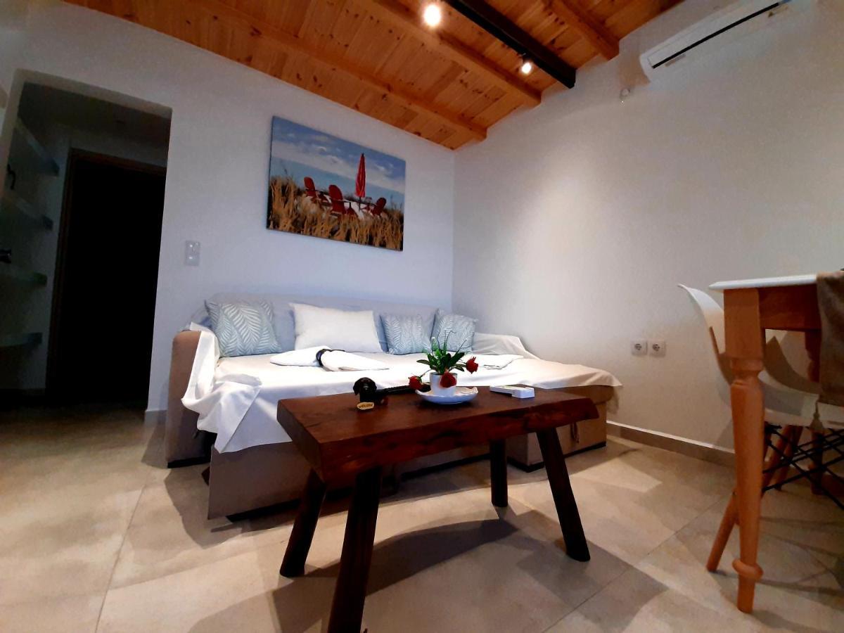 Blue View Villa Apartment #3 With Jacuzzi 파라스포로 외부 사진