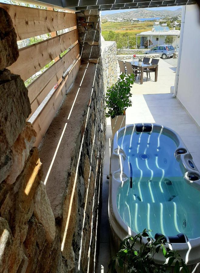 Blue View Villa Apartment #3 With Jacuzzi 파라스포로 외부 사진